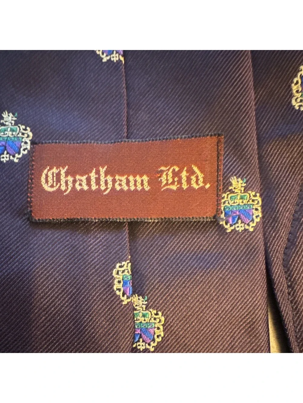 Chatham Ltd. Men's Burgundy Silk Crest Woven Necktie, Handmade Preppy [COPY]
